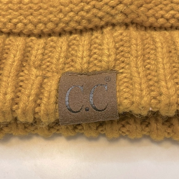 Oversized Scarf and CC Hat Bundle - Picture 6 of 7